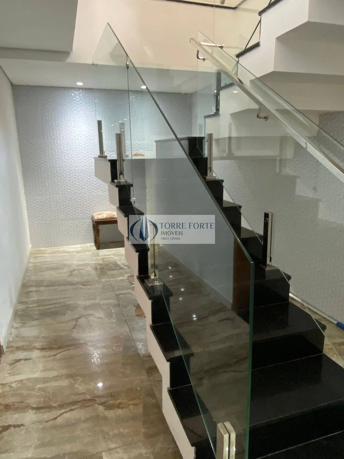 Imagem Casa de condominio Aruja V com 4 suites 3 vagas no Jardim Fazenda Rincão