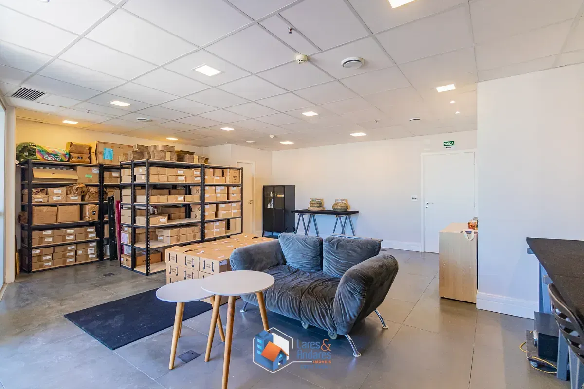 Imagem Conjunto comercial para venda em Chácara Santo Antônio, 55m²