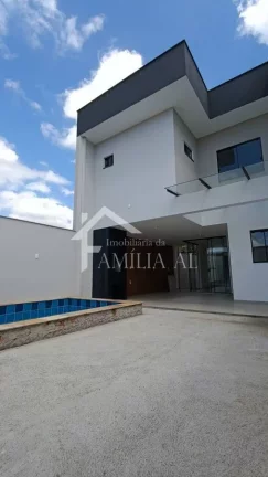Imagem GEMINADO COM 217M² E PISCINA NO FLORESTA