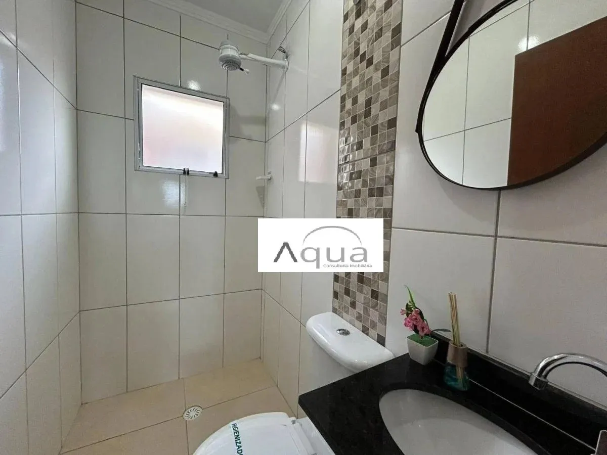 Imagem Casa para Venda em Mongaguá, Plataforma, 2 dormitórios, 2 suítes, 1 banheiro, 1 vaga