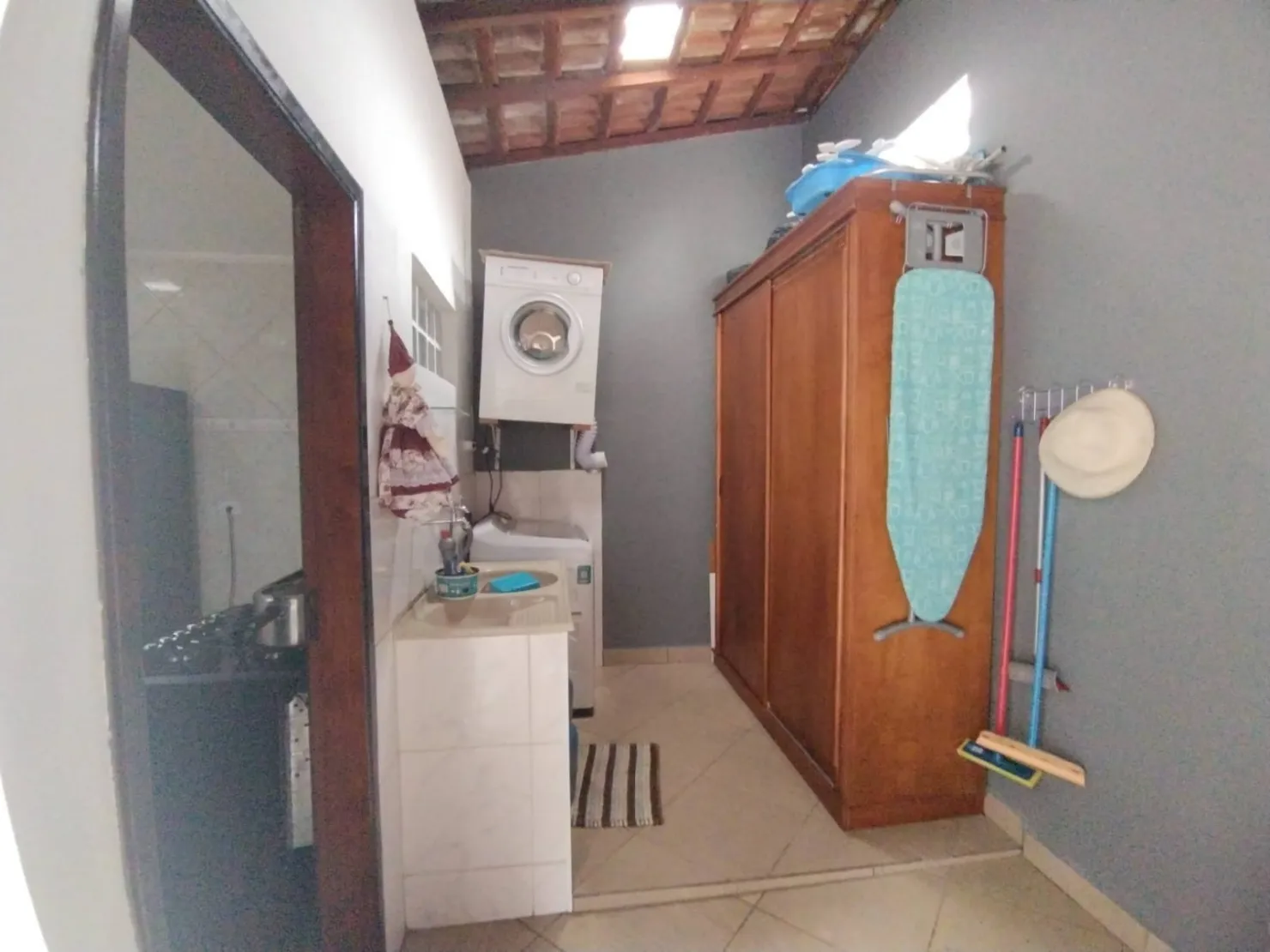Imagem Casa à venda 2 Quartos, 2 Vagas, 188M², Piracangaguá (Jardim dos Pássaros), Taubaté - SP