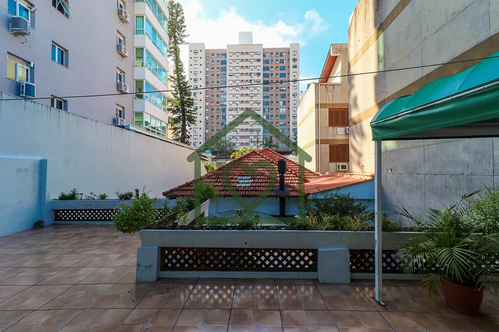 Imagem Casa com 4 dormitórios e 5 vagas no bairro Passo DAreia 
 
Casa com 180m² de área privativa, em t...