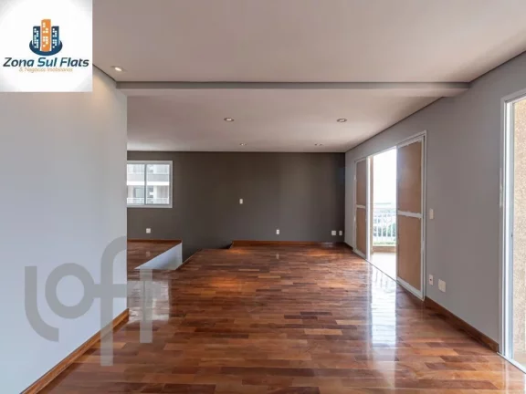 Imagem Cobertura Duplex Impecável à Venda Em Moema Com 3 Suítes e 3 Vagas - Localização Privilegiada, a poucos metros do Parque Ibirapuera