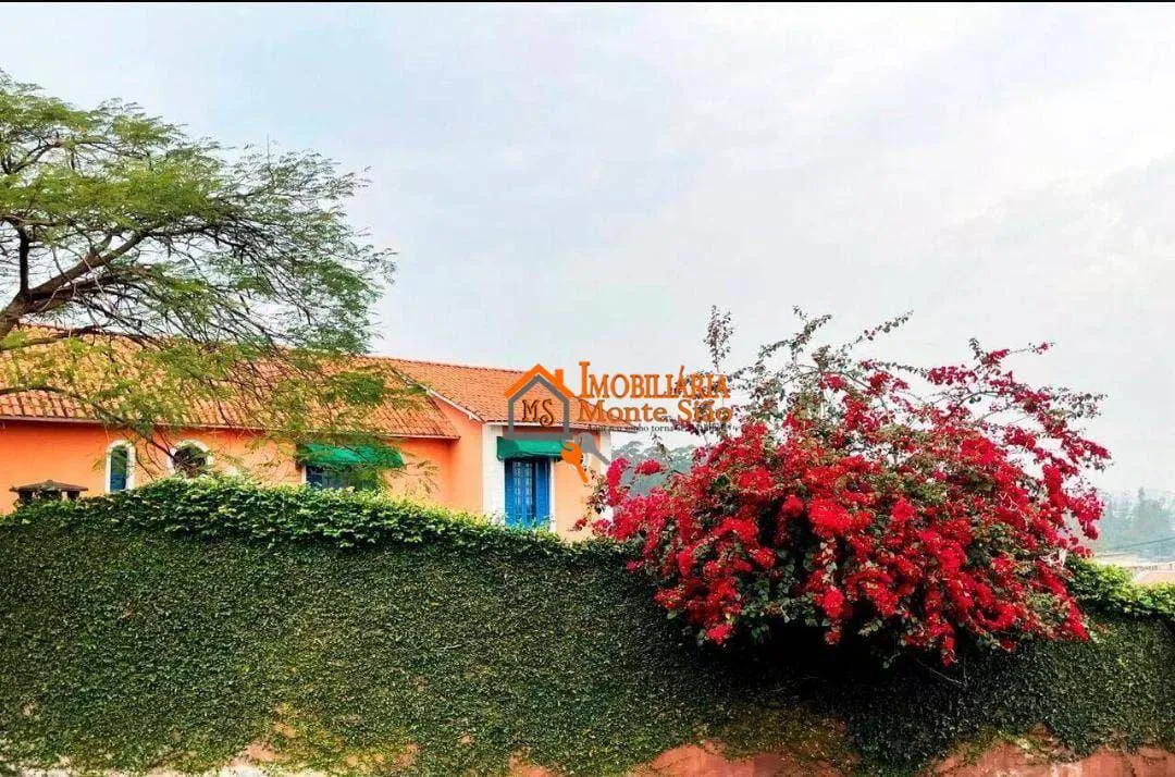 Imagem Casa com 3 dormitórios à venda, 388 m² por R$ 1.100.000,00 - Jardim Santo Afonso - Guarulhos/SP