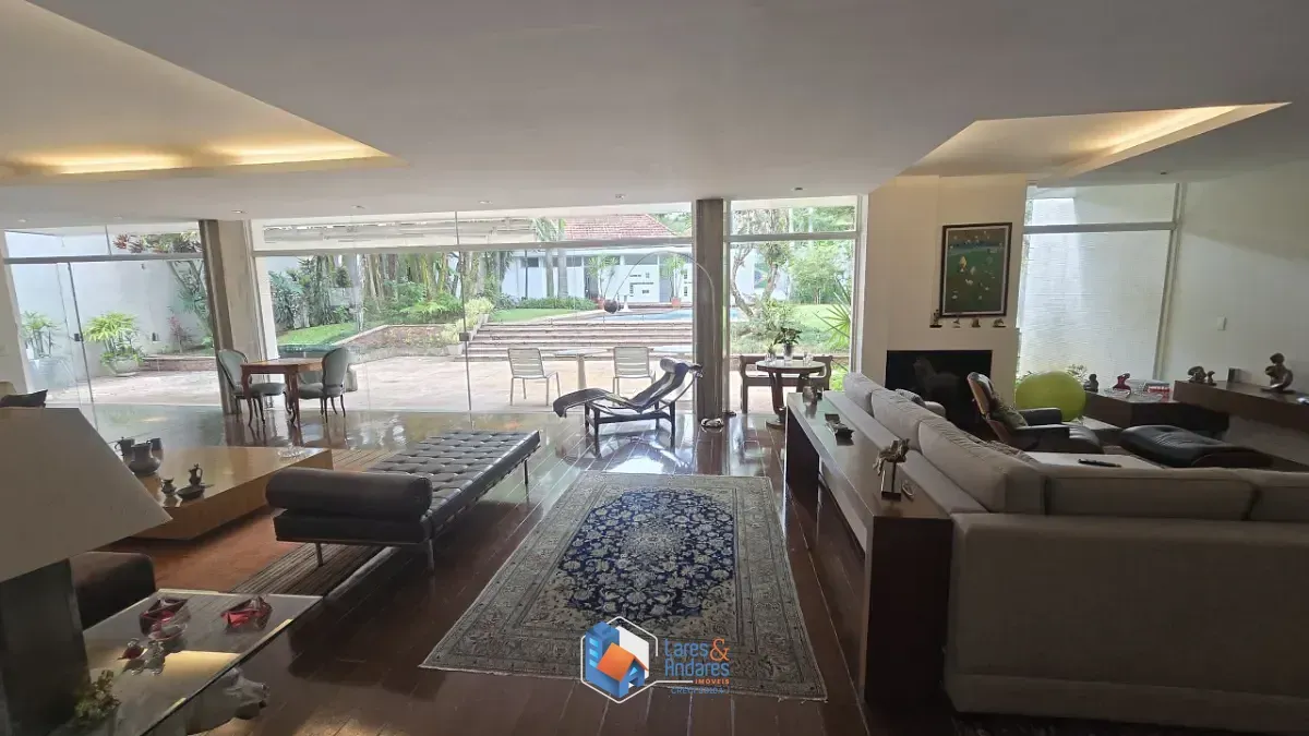 Imagem Sobrado para venda em Santo Amaro com 4 quartos, sendo 4 suítes, 682m²