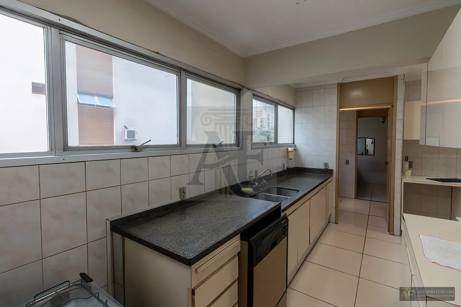 Imagem Apartamento à venda em Itaim Bibi, São Paulo