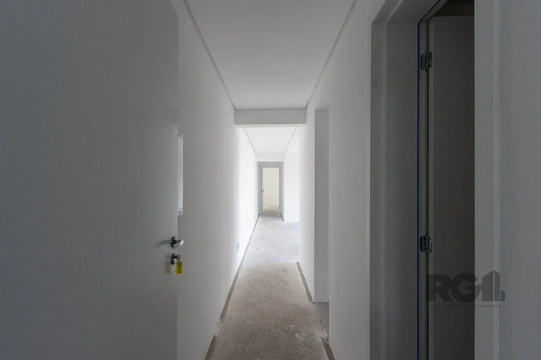 Imagem Cobertura para Venda - 214.34m², 3 dormitórios, sendo 3 suites, 2 vagas - Tristeza