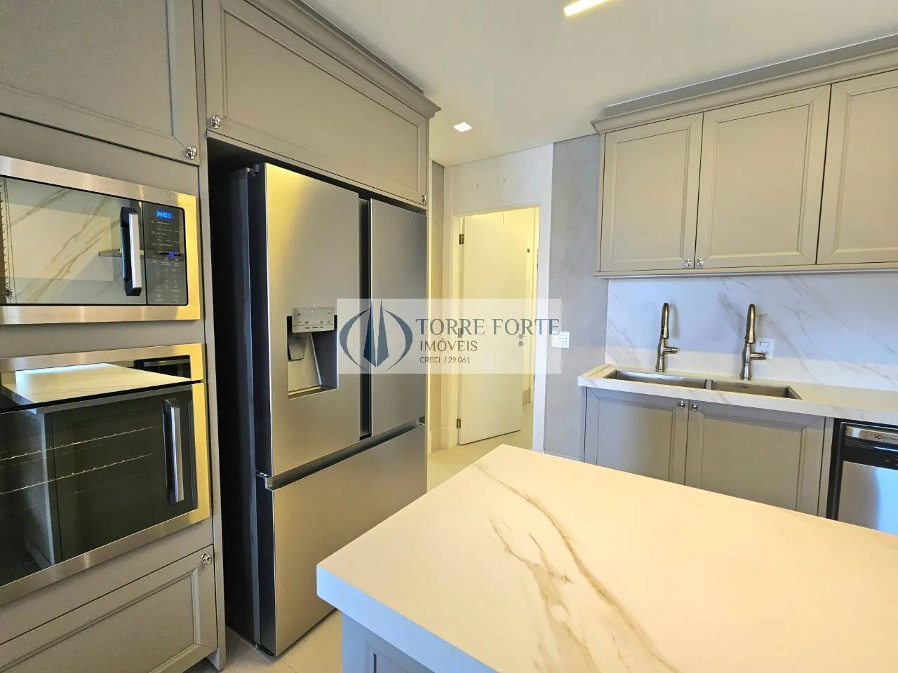 Imagem Deslumbrante cobertura com 420 m² 4 suítes 5 vagas, na Vila Nova Conceição