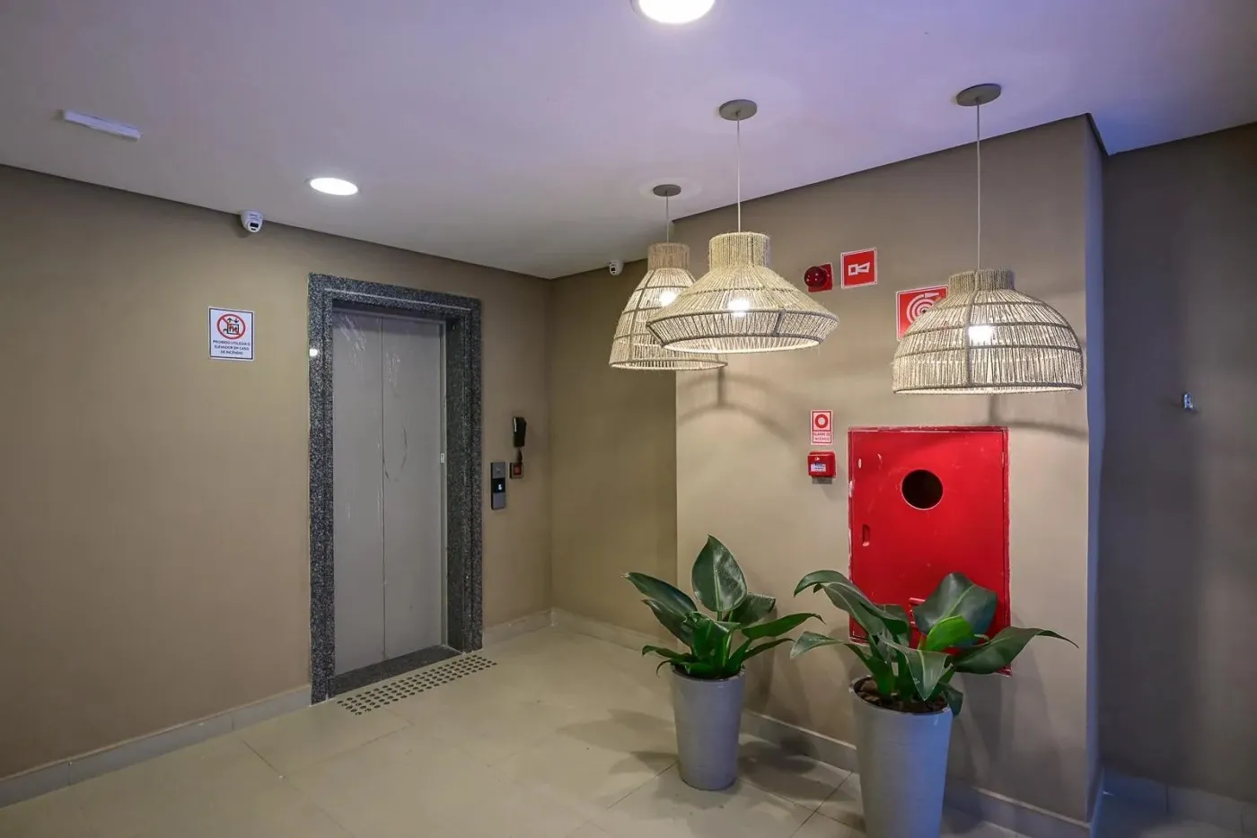 Imagem Apartamento para Locação em São Paulo, Vila Andrade, 2 dormitórios, 1 banheiro