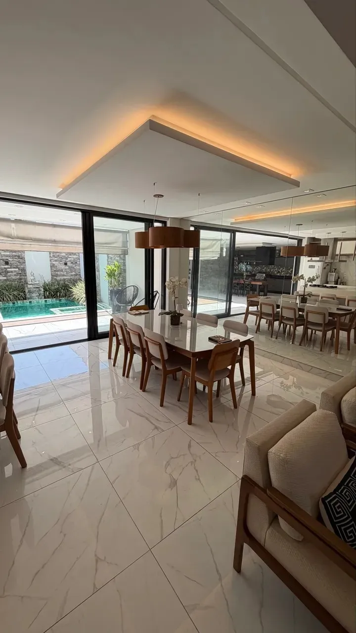 Imagem Sobrado de Alto Padrão com Design Assinado e Lazer Completo no Ibiti Royal Park