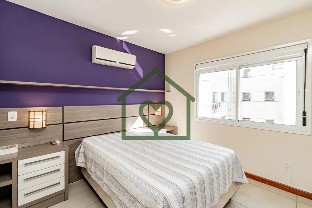 Imagem Na Rua Santo Antônio, próximo a Av. Independência apartamento de 01 dormitório 01 vaga de garage...