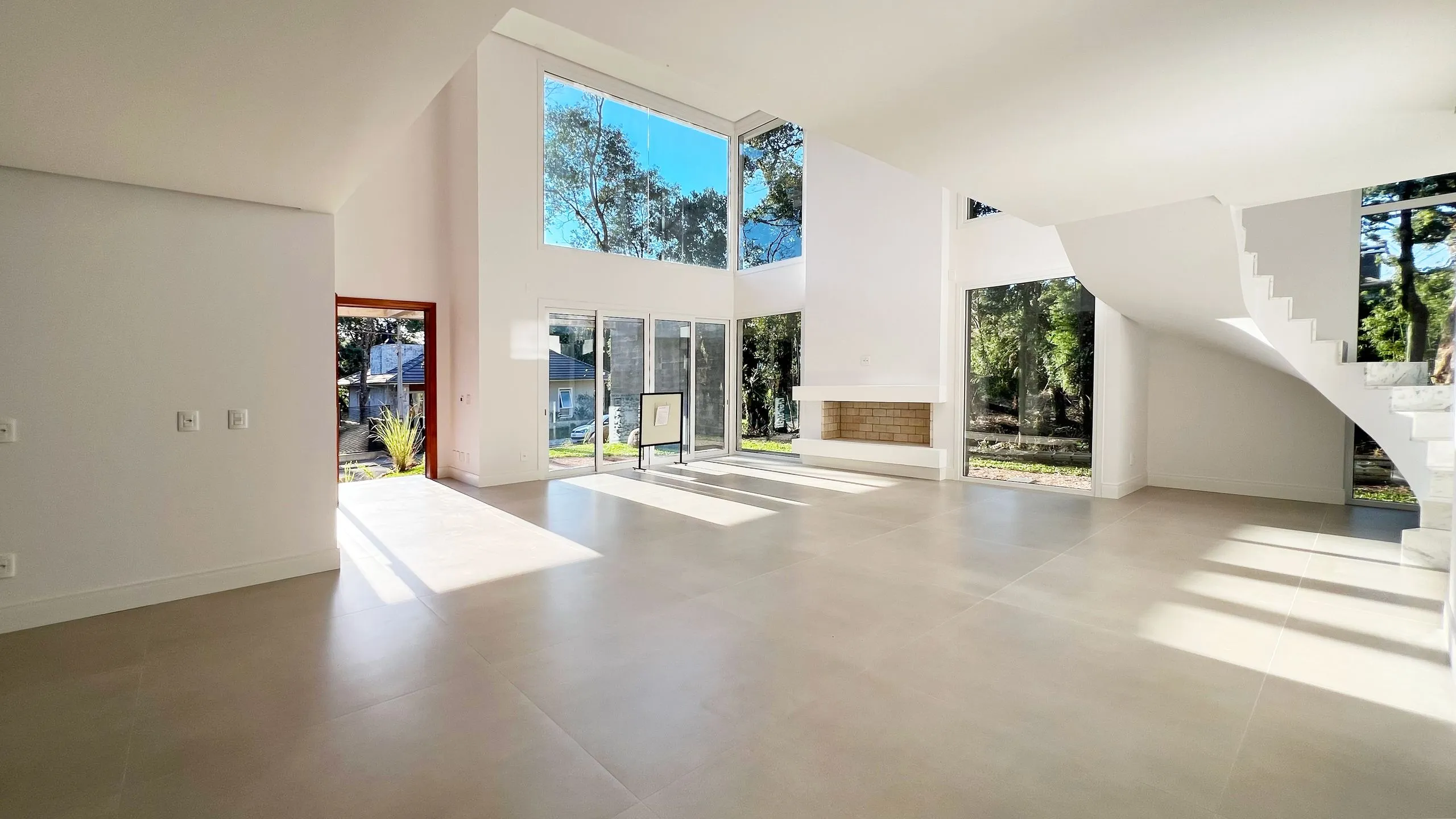 Imagem Casa à venda em Gramado, Carniel, com 3 quartos, 355.87m2