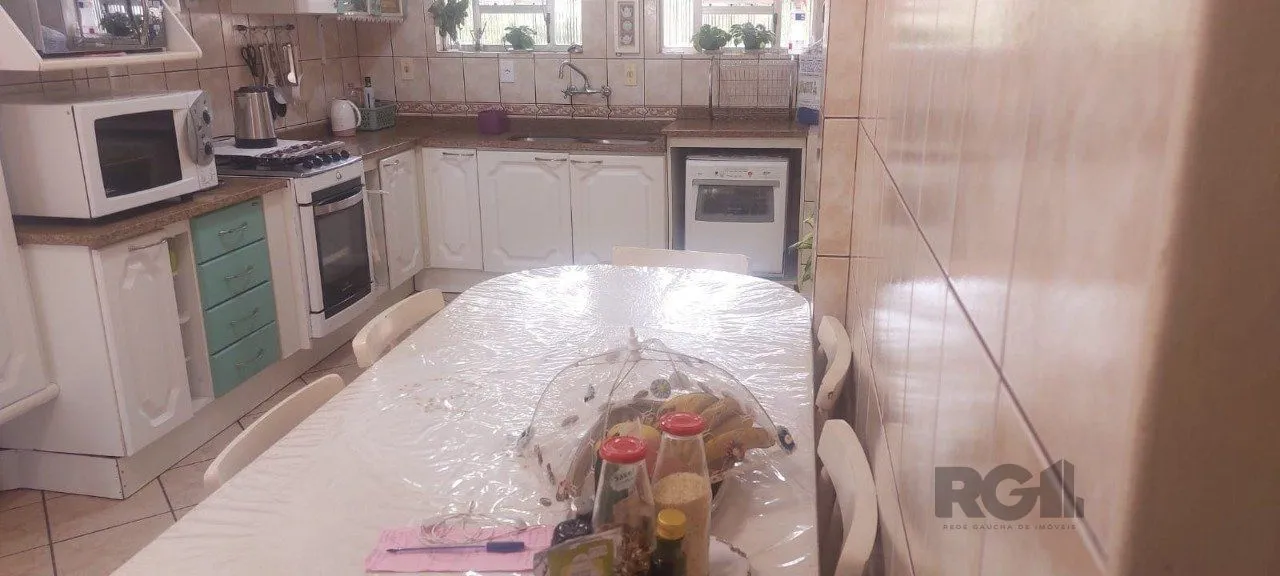Imagem Casa 3 dormitórios à venda Medianeira Porto Alegre/RS