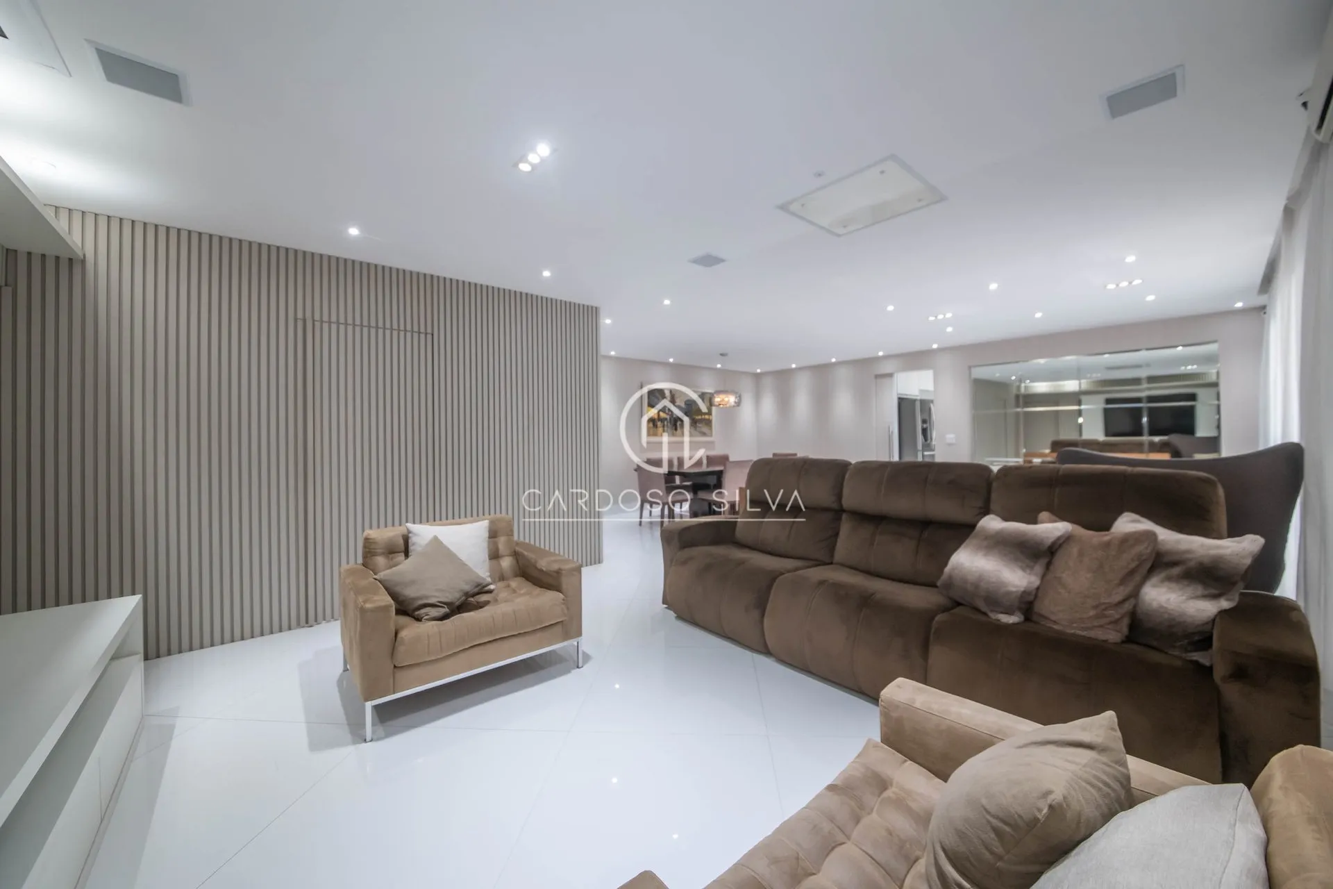Imagem Apartamento no Condomínio Premier Espaço Cerâmica com 198m2 - 02 suítes e Office - Vista para o Boulevard