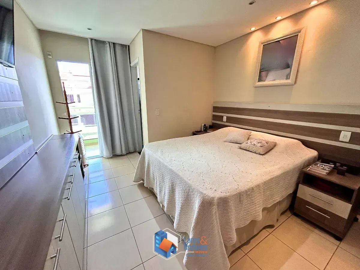 Imagem Sobrado para venda em Jardim Triana com 3 quartos, sendo 1 suíte, 102m²