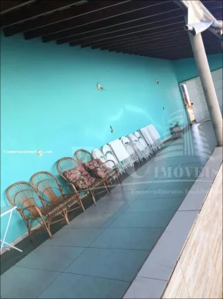 Imagem Casa para Venda em Limeira, Jardim dos Jequitibás, 1 dormitório, 2 banheiros