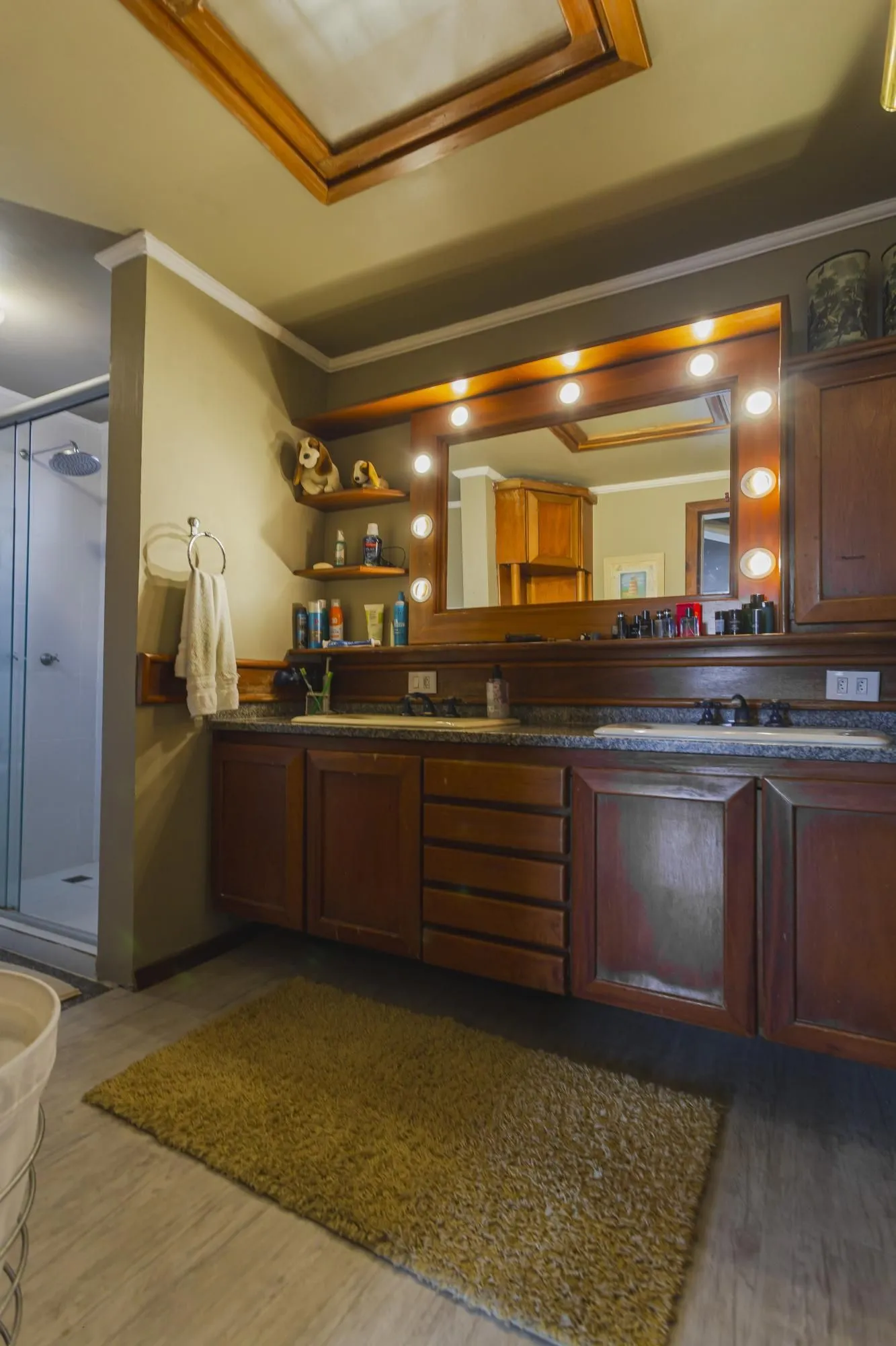 Imagem Casa semi-mobiliada na Vila Assunção com vista deslumbrante para o Guaíba e Veleiros do Sul