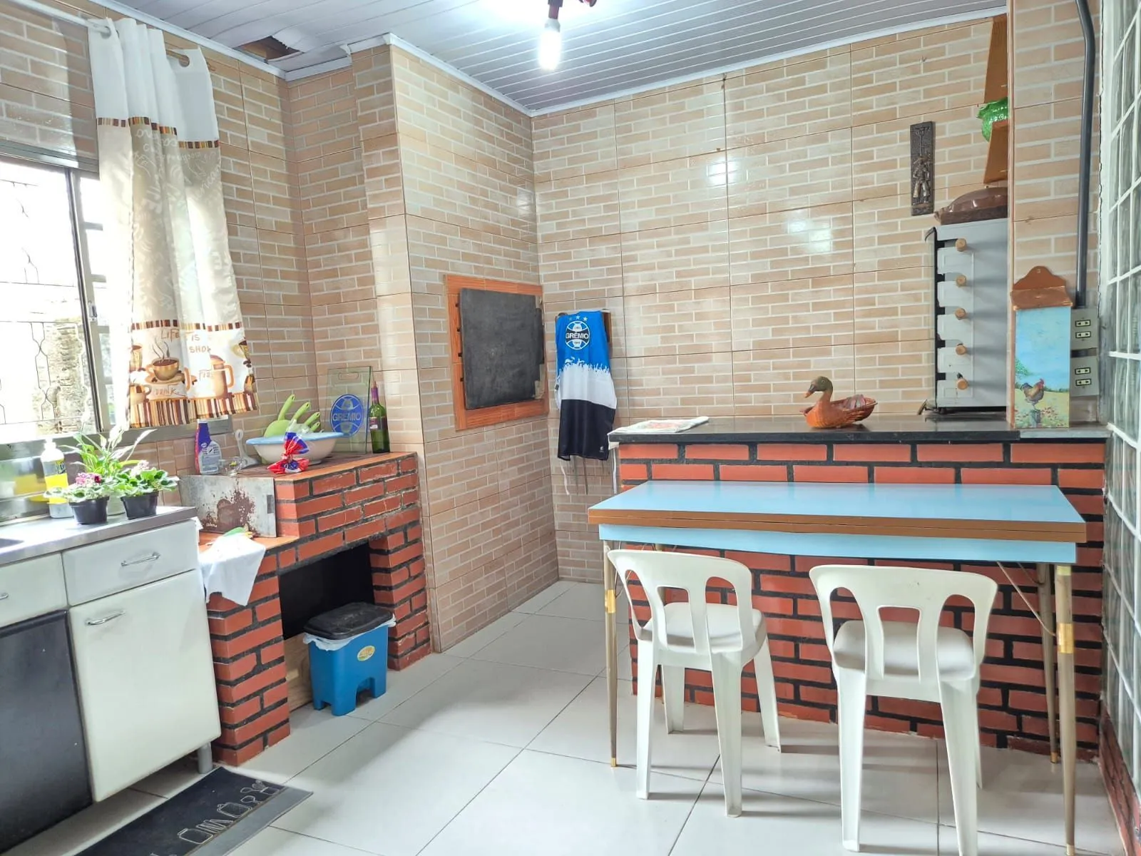 Imagem Casa térrea com pátio aos fundos
