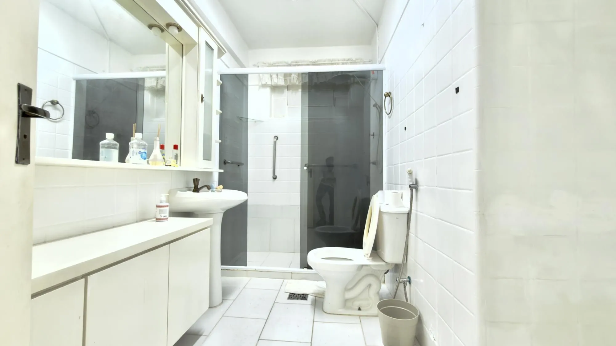 Imagem Apartamento 3 quartos para comprar no Ed. Jardim Sevigné. Centro Histórico.