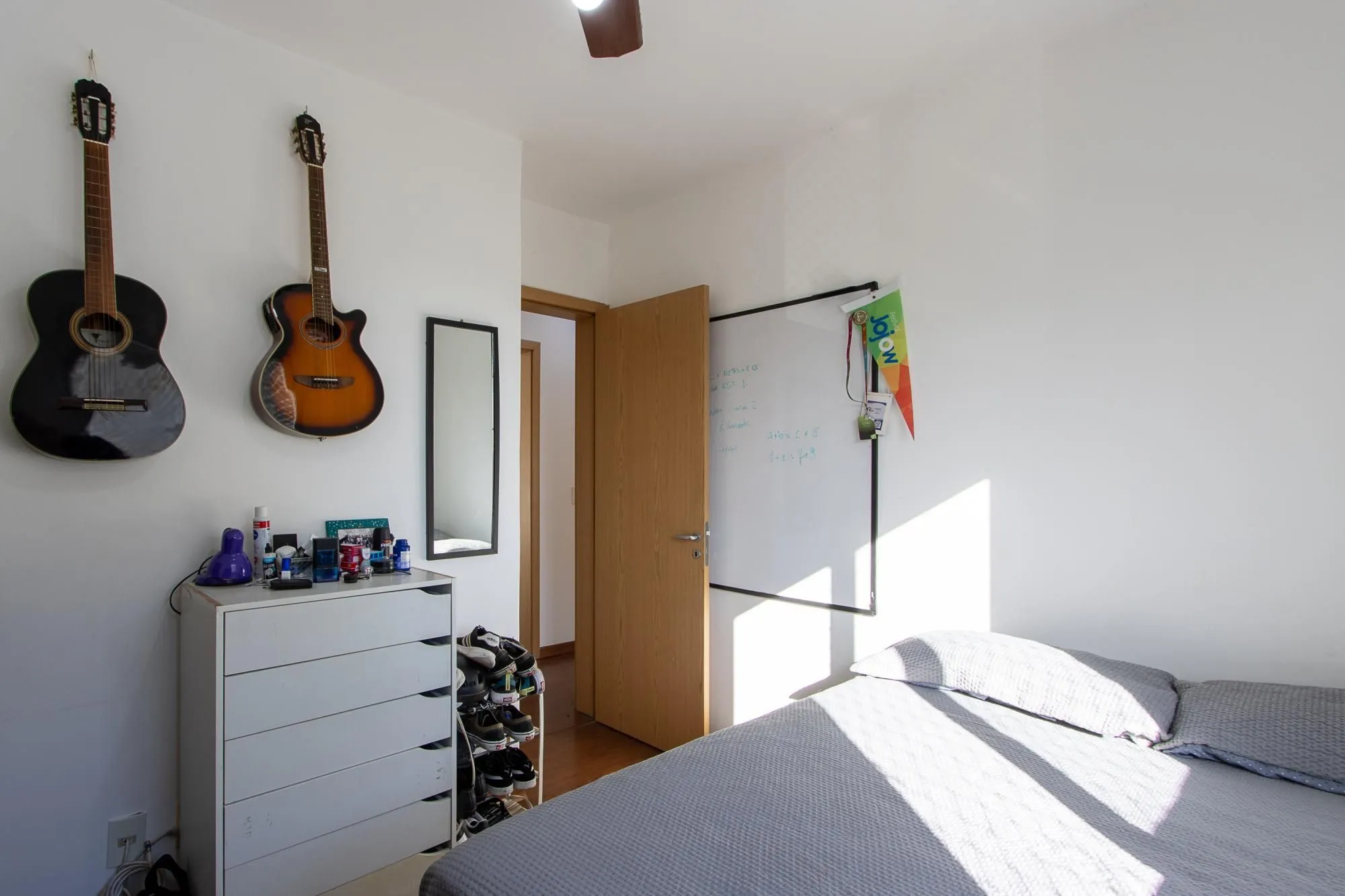 Imagem Lindo Apartamento 3 dorm à Venda na Tristeza, Porto Alegre,