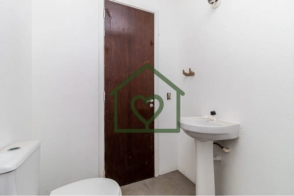 Imagem Procurando um investimento ou moradia imperdível em Porto Alegre? Este apartamento para venda no ba...