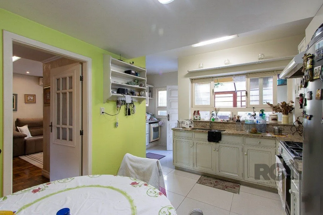 Imagem Casa tipo sobrado, com 3 dormitórios em Canoas