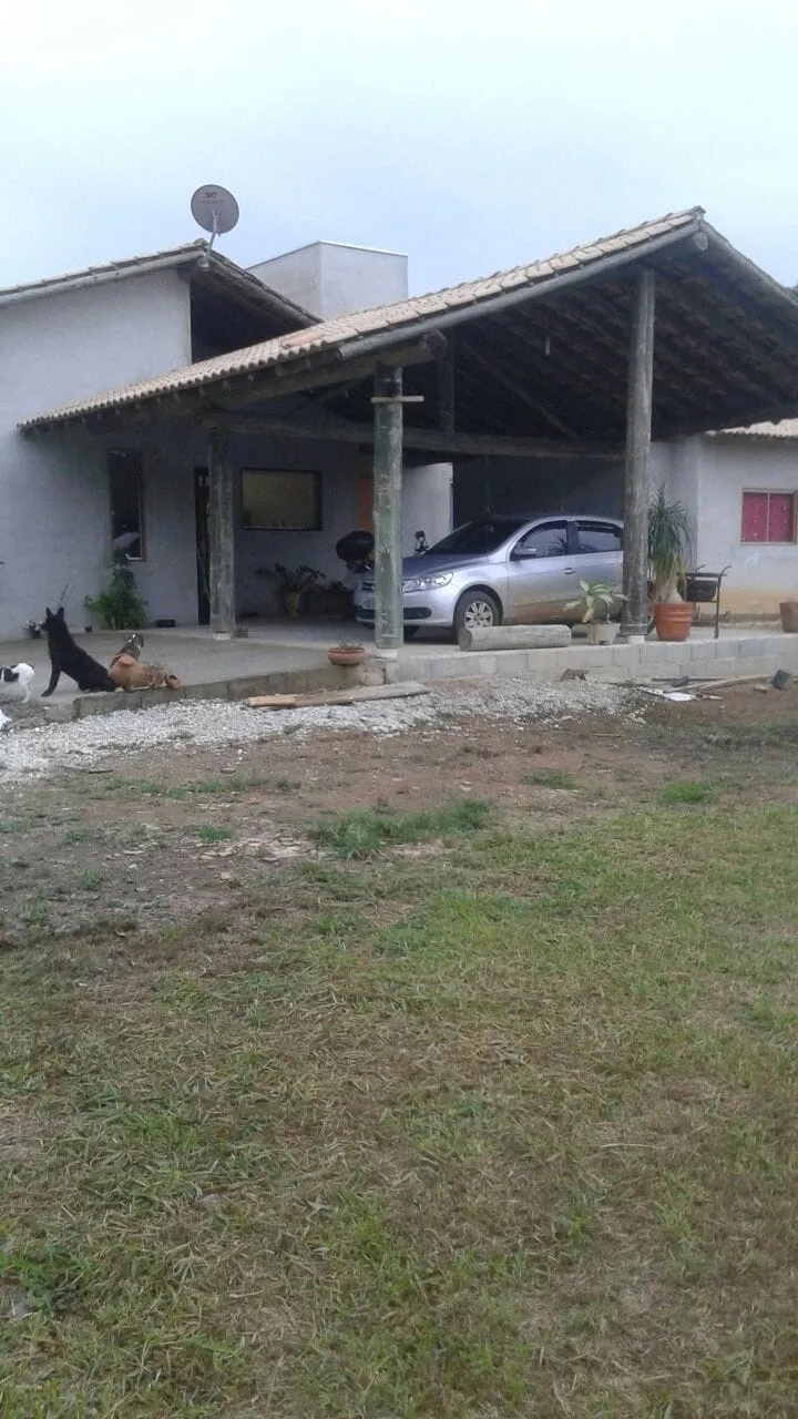 Imagem Chácara à venda 2 Quartos, 1 Suite, 4 Vagas, 2000M², Colméia, Pindamonhangaba - SP