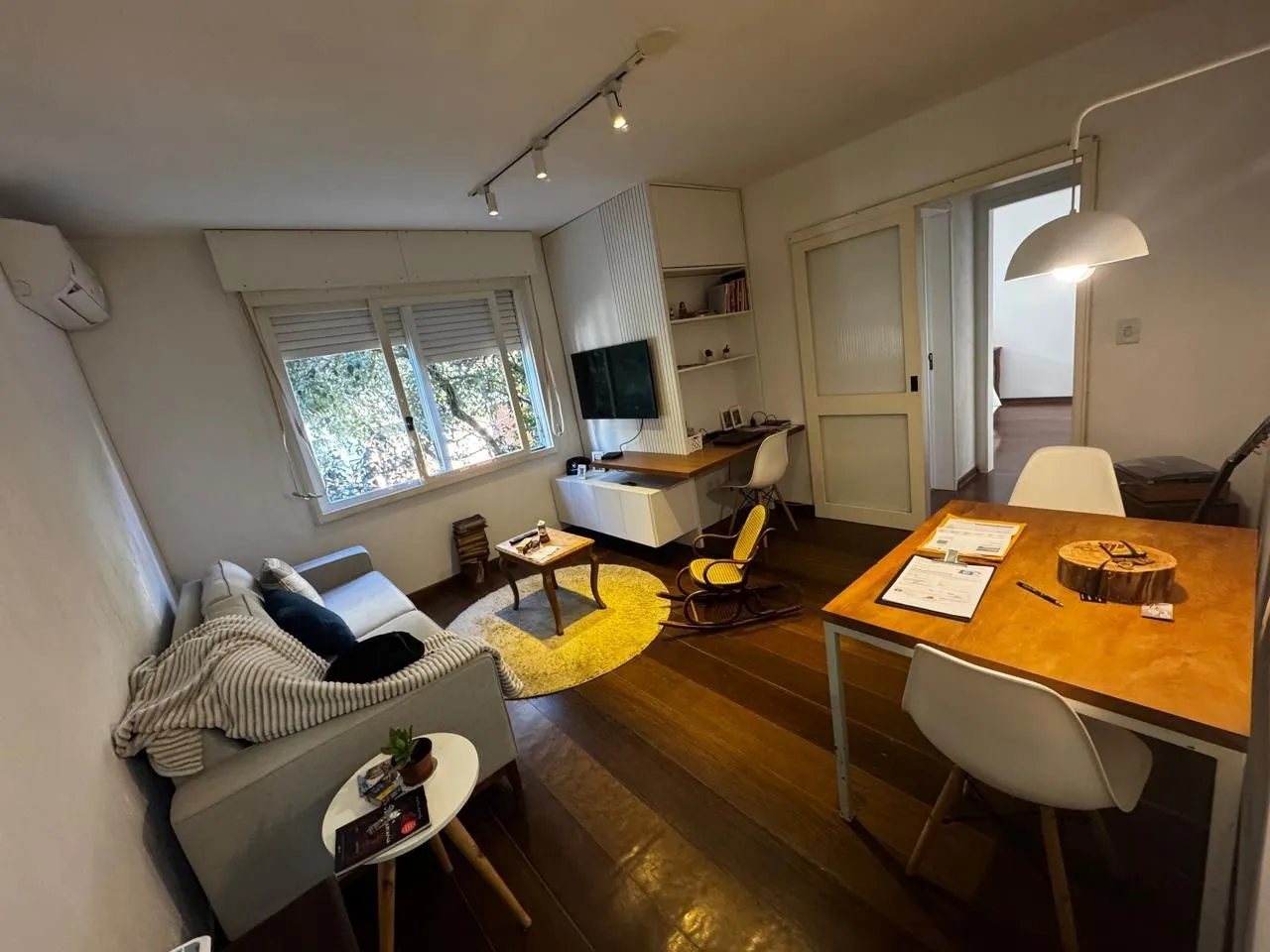 Imagem Apartamento à venda no Centro Histórico de Porto Alegre - 1 quarto, com elevador.