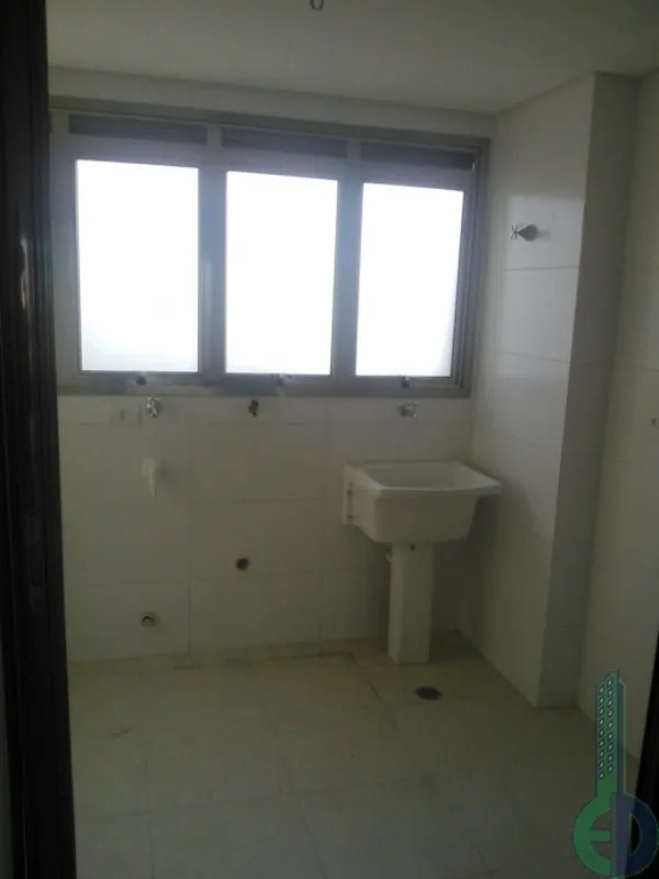Imagem Apartamento de Luxo à Venda: 4 Quartos e 2 Suítes no Jardim, Santo André-SP! Condomínio Edifício Arcádia, 175m² e 4 Vagas.