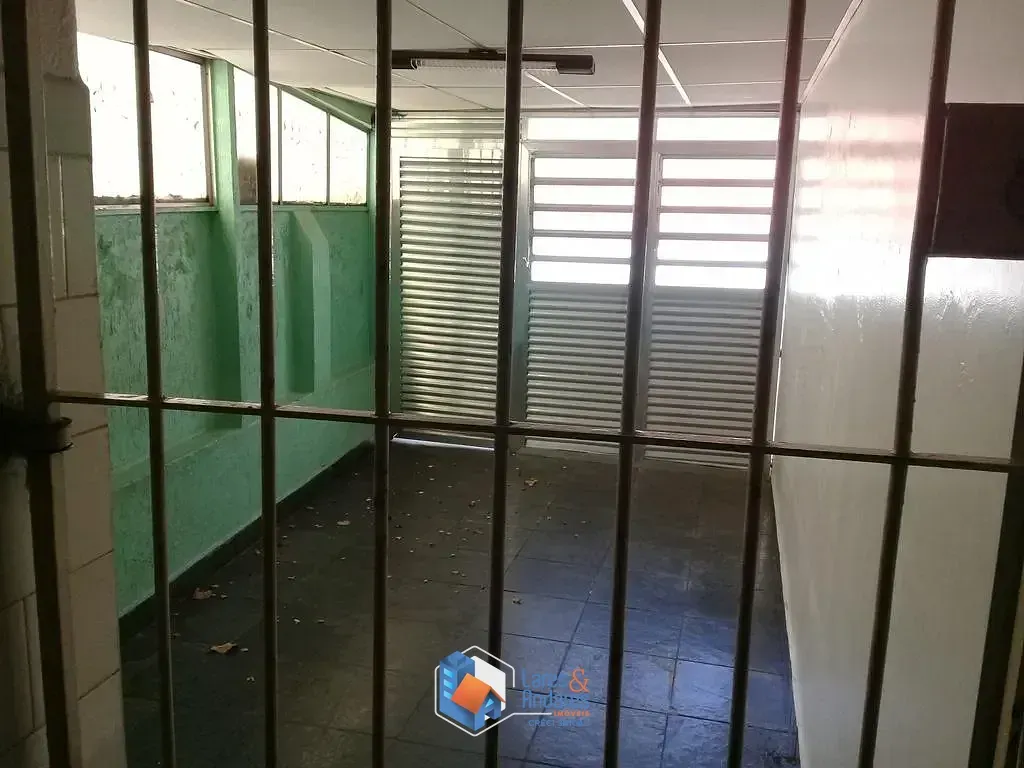 Imagem Sobrado para venda em Vila Mazzei com 7 quartos, 324m²