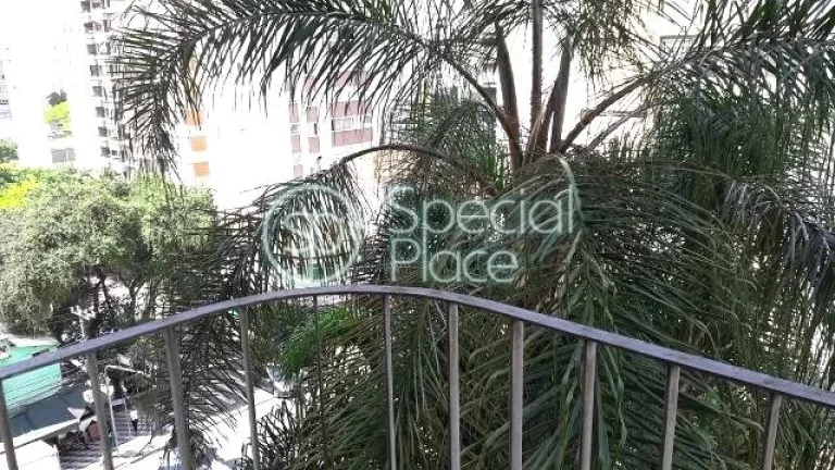 Imagem Apartamento amplo e iluminado no Jardim América. São 241m² de área privativa com 3 dormitórios ...