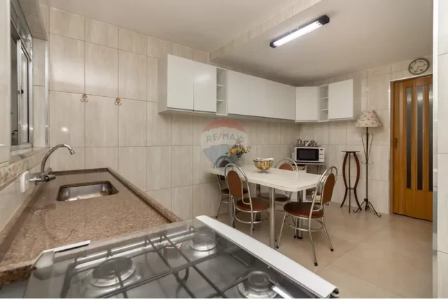 Imagem "Casa Encantadora em Jurubatuba, Pronta Para Morar"