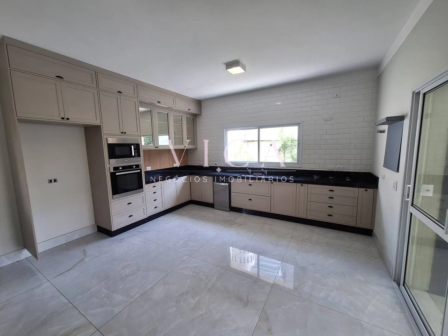 Imagem Casa com 4 suítes, 468m² para venda por R$ 5.000.000 - Alphaville/SP