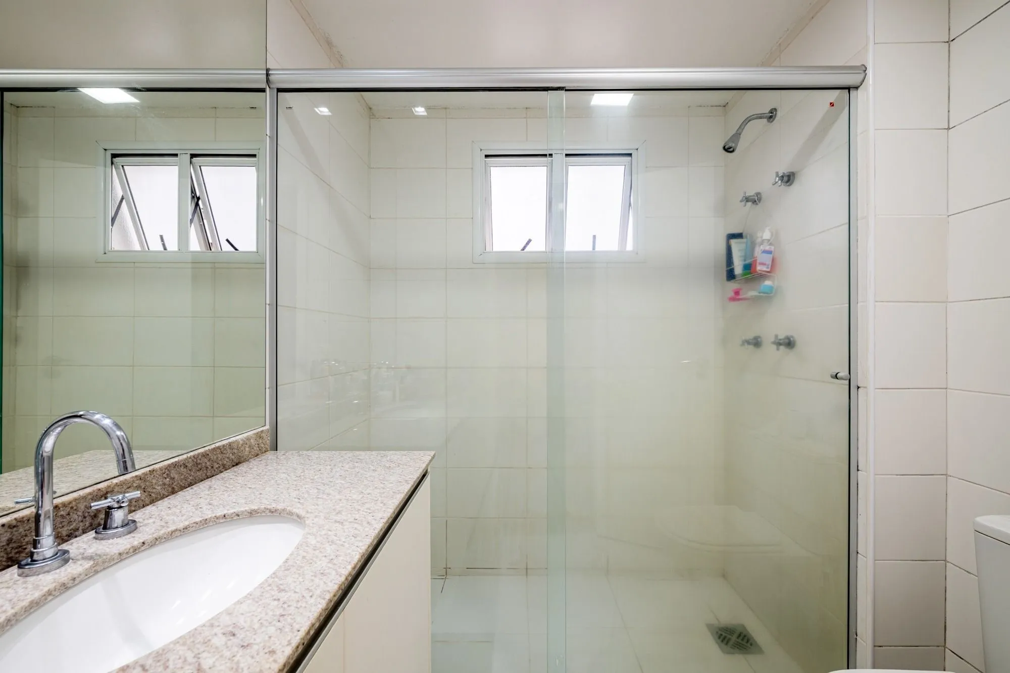 Imagem Apartamento 3 dormitórios, sendo 3 suítes e 3 vagas