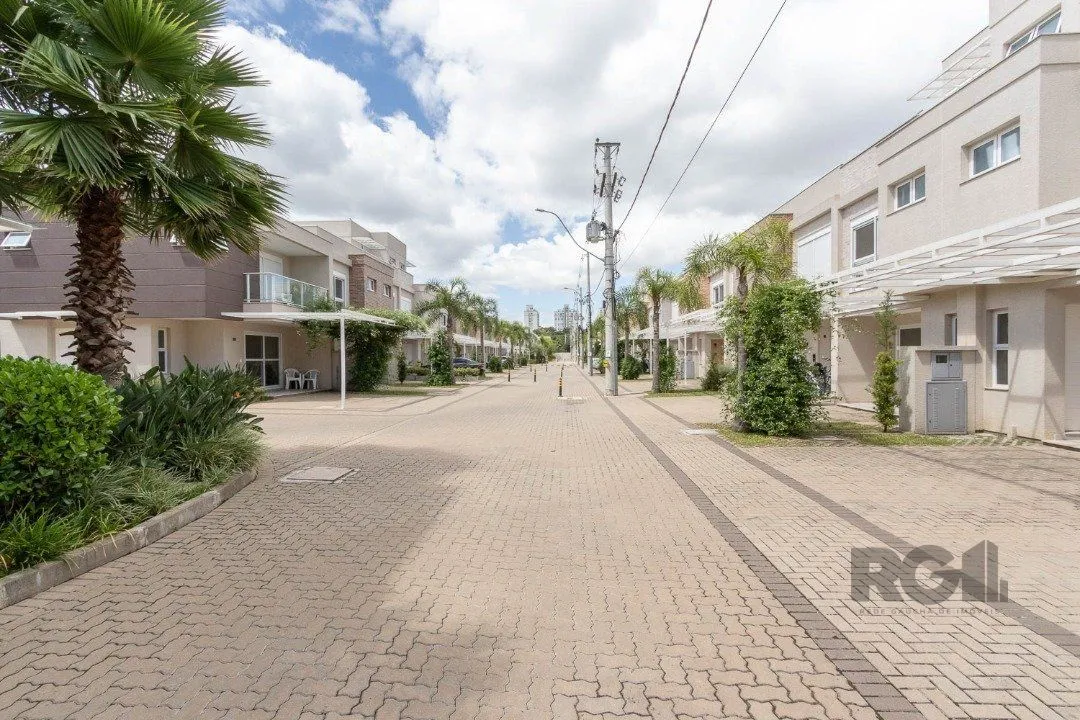 Imagem Casa para Venda,3 dormitórios,sendo 1 suite,2 vagas -Vila Nova, Porto Alegre, RS