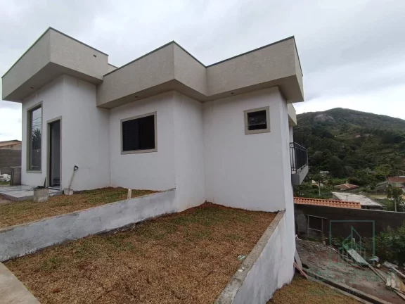 Imagem À Venda em Terra Preta, casa 3 Dorm e 3 banheiros 88 m² 790 mil