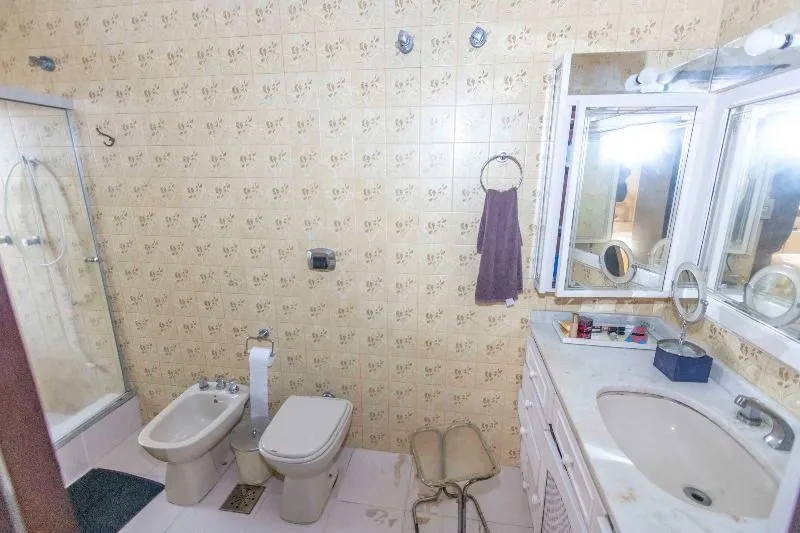 Imagem Casa para Venda - 420m², 5 dormitórios, sendo 2 suites, 6 vagas - Nonoai