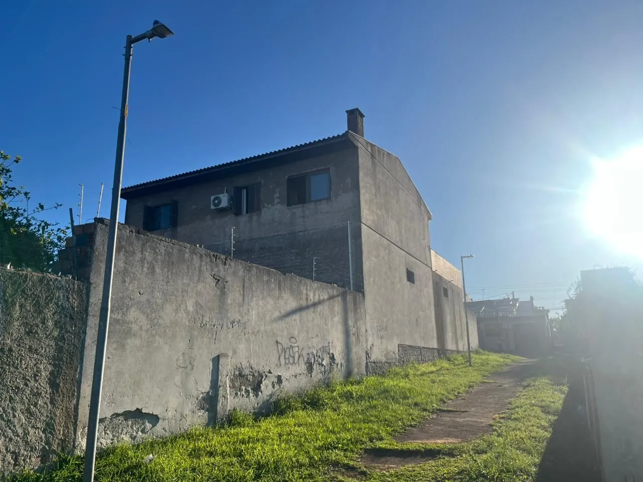 Imagem Casa comercial /residencial.