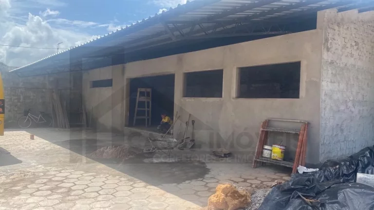 Imagem CASAL IMÓVEIS VENDE TRANSPORTADORA POSTO PRIVATIVO E USINA FOTOVOLTAICA