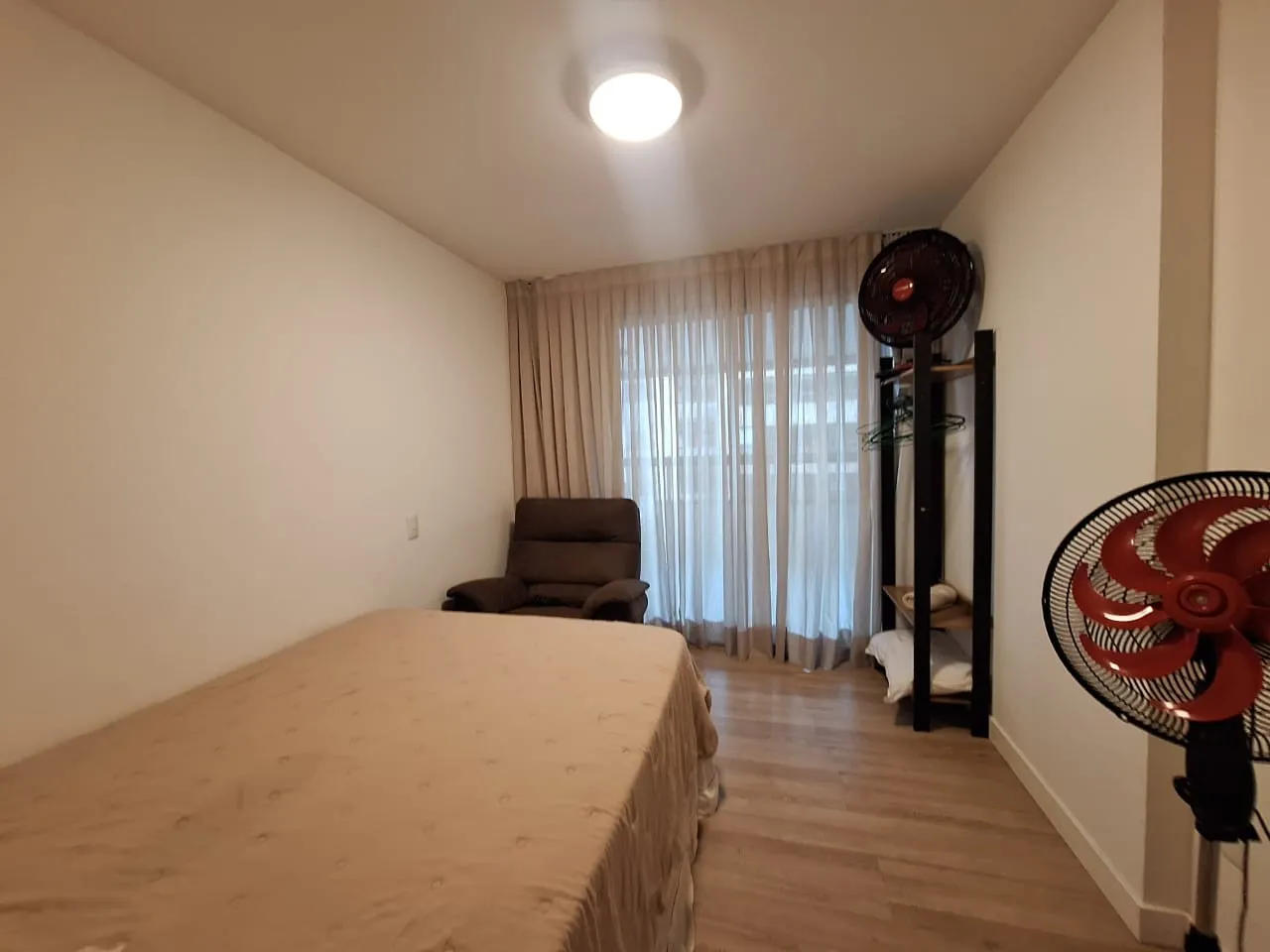 Imagem Apartamento para Venda em Rio de Janeiro, Barra da Tijuca, 4 dormitórios, 2 banheiros, 2 vagas