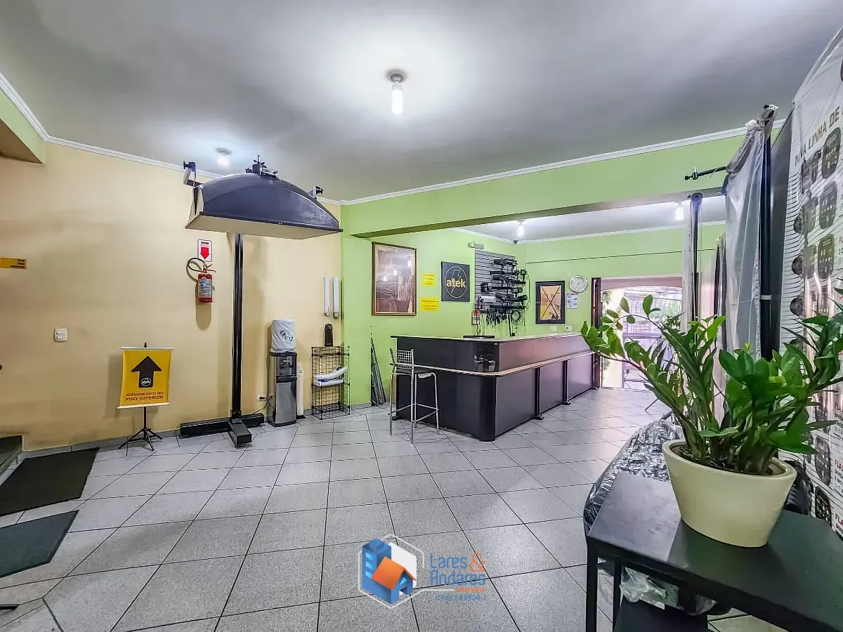 Imagem Casa comercial para venda em Liberdade, 700m²