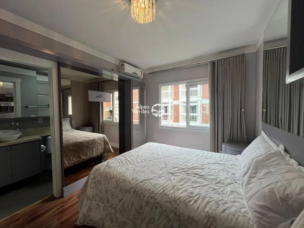 Imagem Vende-se apto no centro de Gramado- 2 Quartos- R$2.100.000,00