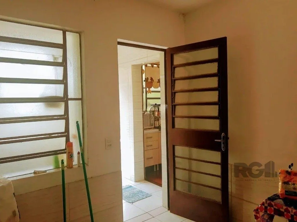 Imagem Casa com 3 dormitórios no bairro Tristeza