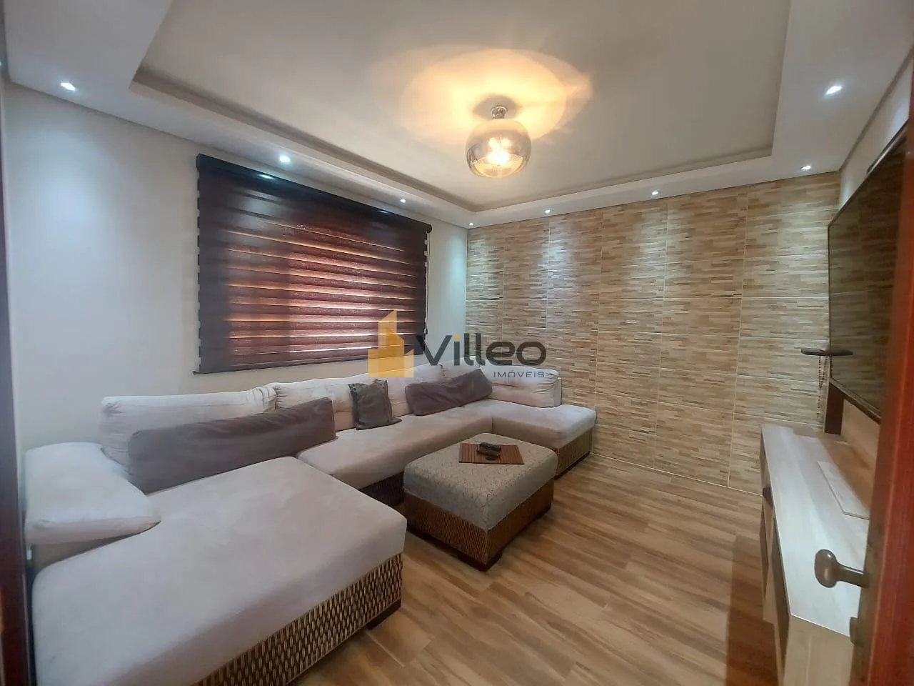 Foto do imóvel Apresentamos uma residência que une espaço, conforto e elegância no Wanel Ville II, um dos bairro...