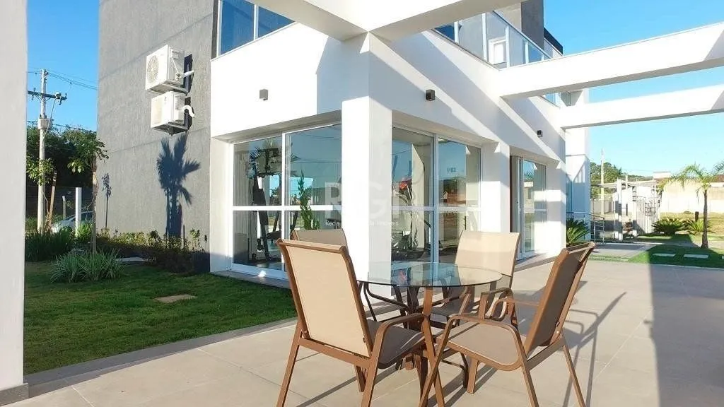 Imagem Terreno em condomínio - Pronto para morar - Próximo do Zaffari Ipanema
