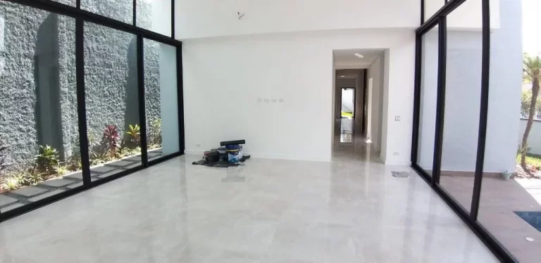 Imagem Casa para Venda em Atibaia, Jardim Paulista, 3 dormitórios, 3 suítes, 4 banheiros, 2 vagas