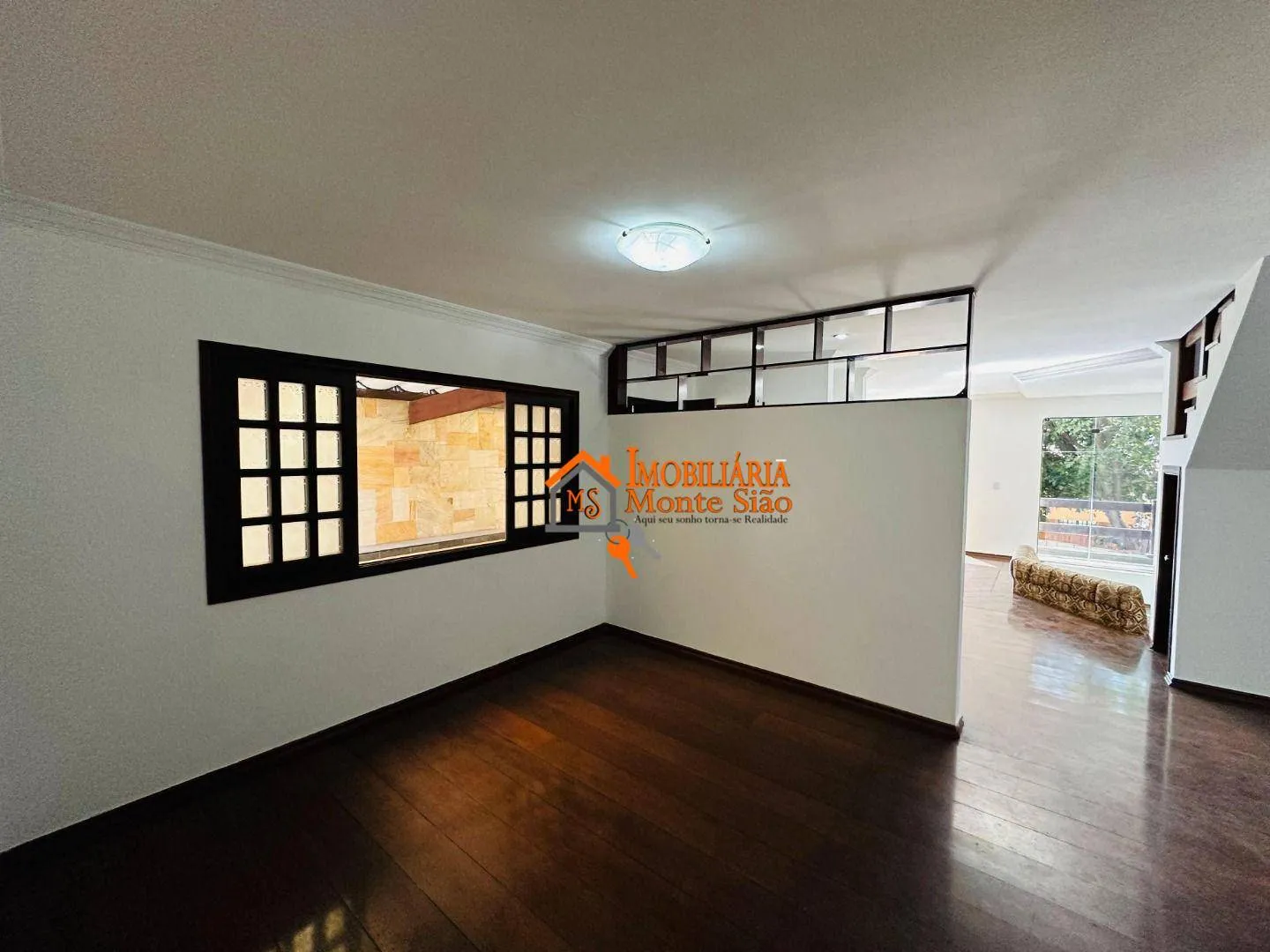 Imagem Sobrado com 3 dormitórios à venda, 364 m² por R$ 1.500.000,00 - Jardim Londrina - São Paulo/SP