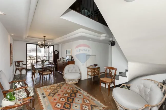 Imagem Cobertura charmosa em localização privilegiada na Vila Olímpia: 204m² 2 Suítes 2 Vagas