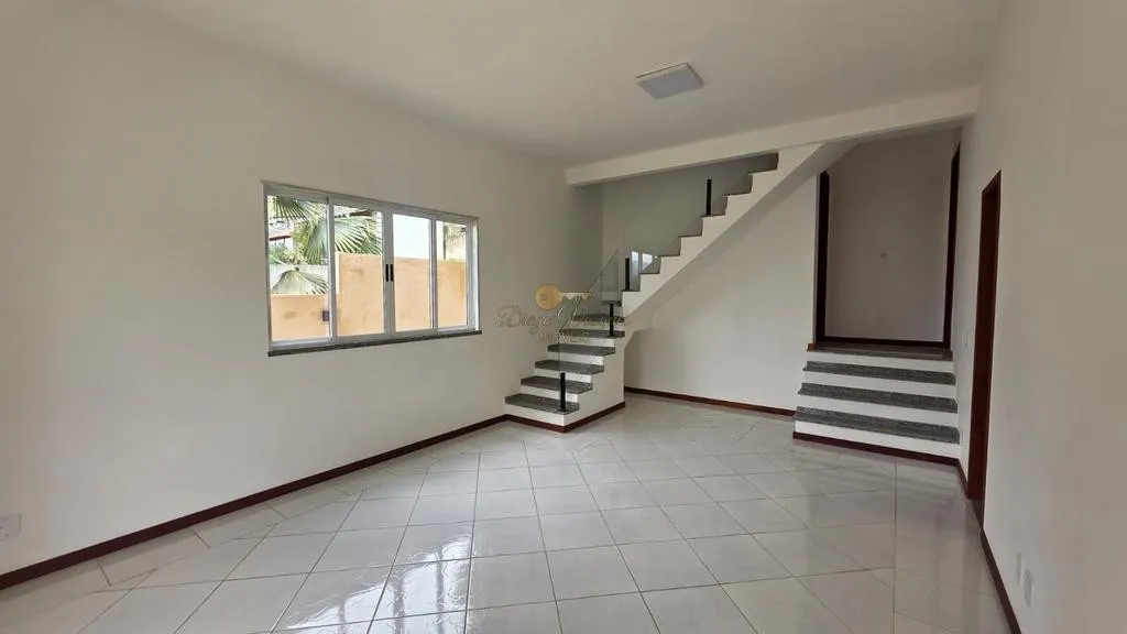 Imagem Casa em Condomínio para Venda em Teresópolis / RJ no bairro Albuquerque
