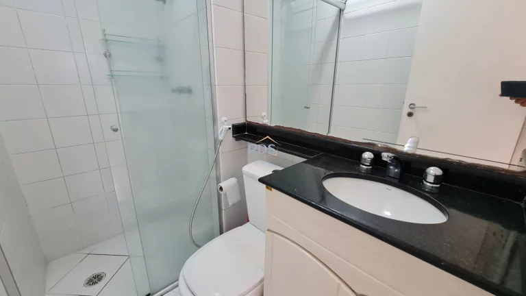 Imagem Vende um aconchegante apartamento de 51m², com dois dormitórios sendo uma suíte, uma vaga coberta